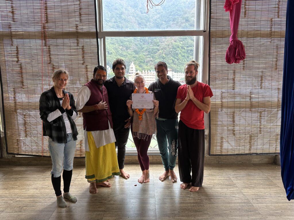 Best Yoga Teacher Training In Rishikesh